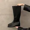 Botas Retrô de Cano Longo com Fundo Plano Calçados Femininos 2026 Outono/Inverno Novos Simples Versáteis Botas de Cavaleiro Botas Longas Primavera/Outono Botas de Uma Sola