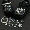 Compatible con Crocs Cadena Dorada con Purpurina Lujo Ligero Pedrería Accesorios DIY Flores para Zapatos Decoración de Girasol Hebillas para Zapatos Mayoreo