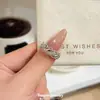 Anel de Zircônia Irregular com Brilho Diamantado Escovado Estilo Coreano, Estilo Lace Ins, Simples e Doce, Anel Empilhável para Dedo Indicador