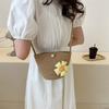 Xiaorui Dourado Bolso Tecido Novo Cor Contrastante Comutador Verão Bolsa de Praia Fashion 2023 Estiloso Costura Ombro Transversal Bolsa