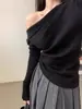 Tricô Chique de Ombro a Ombro, Tricô Básico Preto para Mulheres, Roupa de Baixo para Outono e Inverno, Elegante com Efeito Emagrecedor, Tricô de Um Ombro Só, Top de Ombro a Ombro
