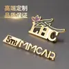 Broche de Letra de Alta Qualidade Yuefeng Personalizado Emblema DIY Personalização de Logo Metálico Emblema da Empresa Produção de Crachá para Funcionário Corporativo
