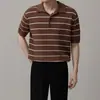 Polo de Manga Corta con Solapa a Rayas Negras para Hombre en Verano Estilo Coreano Moderno Ropa de Trabajo Tejido de Seda de Hielo Camiseta de Media Manga