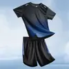 Roupa Esportiva Casual Masculina de Seda Gelada para Fitness Conjunto Verão Camiseta de Manga Curta de Secagem Rápida Shorts para Corrida Basquete Treino para Homens