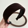 Faixa de Cabelo de Veludo com Cabeça de Esponja Estilo Coreano Outono e Inverno Celebridade da Internet Faixa de Cabelo de Novo Design de Alta Qualidade Grampo de Cabelo Elegante Retrô Feminino para Sair
