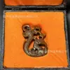 Jade Xiuyu natural: varias estatuas talladas, colgantes de jade de bestias auspiciosas, piezas de mano de jade, artículos decorativos, venta al por mayor directamente del fabricante