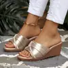 Comercio electrónico transfronterizo, talla grande, nueva colección de verano 2026, sandalias de mujer con cuña, estilo europeo y americano, sandalias de moda y casual para exteriores