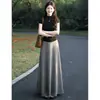 Saia Cinza de Cintura Alta Estilo Coreano Emagrecedora Linha A para Mulheres, Versátil Casual de Verão Ajustada Saia Bico de Peixe para Figuras Baixas