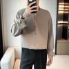 Camisa Masculina 2024 Nova Tendência Elegante Cor Lisa Sem Ferro, com Caimento Leve de Luxo, Solta, Decote V Pequeno, Manga Longa