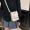 El Bolso Cuadrado Pequeño con Estampado Retro de Moda Francesa de Este Año Tiene un Tacto Refinado y Es un Bolso Pequeño de Hombro Cruzado