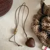 Collar de Corazón de Madera con Cuentas de Bambú Diseño Retro Estilo Étnico Cadena Versátil para Suéter Moda de Nicho Collar de Alta Gama