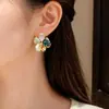 Brincos de Flor de Cinco Pétalas com Pérolas Incrustadas de Diamante, Doces e Versáteis, Moda de Nicho, Brincos de Luxo Leve de Alta Qualidade, Atacado