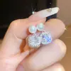Pendientes de Botón de Perla con Circonita Cúbica Brillante de Diseño Único, Pendientes de Moda con un Toque de Lujo Ligero y de Alta Gama, Accesorios de Oreja Minimalistas para Mujer