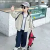 Ropa de Primavera y Otoño para Niños Chaqueta Cortavientos Estilo Coreano Chaqueta Casual Moderna Guapa para Niños Pequeños y Niños Pequeños Venta al por Mayor