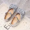 Zapatos Plateados de Cuero para Niñas, Zapatos de Performance de Princesa con Cristales, Nuevos Modelos de Primavera y Otoño, Zapatos Individuales Escolares de Rendimiento para Niñas Pequeñas, Zapatos Modernos de Suela Suave
