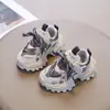 Zapatos infantiles transfronterizos, nuevos estilos primavera/otoño, zapatillas de malla transpirables para niños, estilos de moda y zapatillas robustas para niñas, zapatos de bebé