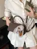 Bolso de Mano de Lujo de Nicho Transfronterizo para Mujer, Nuevo Bolso de Hombro Texturizado de Moda 2026, Bolso Pequeño Cuadrado Cruzado para Viajes