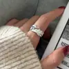 Anillo Asimétrico Cóncavo y Convexo de Diseño de Nicho Estilo Coreano para Mujer con Líneas de Doble Capa, Simple Elegante, Estilo Moderno y Genial, Apertura Ajustable
