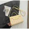 Bolso de mano de diseño nicho transfronterizo 2026 nuevo popular versátil para mujer bolso de hombro moderno bolso cruzado de alta gama