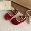 Sapatos femininos de camurça com laço estilo coreano 2026 primavera e outono novos sapatos de couro com sola macia antiderrapante moda versátil sapatos de princesa