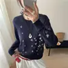Suéter de Tricô com Gola Redonda e Bordado de Borboleta para Mulheres, Novo Design Outono/Inverno 2026, Estilo Solto e Casual, Top Suéter Macio e Aconchegante