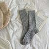 Calcetines Zhuji para Mujer Otoño e Invierno Nuevos Hilo Grueso Color Puro Calcetines de Media Caña para Mujer Calcetines Cálidos de Rizo para Mujer Venta al por Mayor