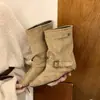 Botines de Tacón Bajo Estilo Coreano para Mujer Otoño Invierno 2026 Nuevos Botas Retro de Nicho para Pierna de Pantalón Gamuza Punta Fina Caña Corta Botas de Monta