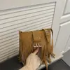 Bolsa Pequena Quadrada Transversal Estilo Étnico Boêmio com Franjas Retrô Fivela de Cinto de Camurça Nicho Ins Decorativa