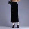 Nuevo estilo chino nacional con botones y abertura lateral, falda midi para mujer, nuevo modelo de otoño 2026, elegante y con clase, bodycon de longitud media