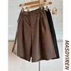 Bermuda Casual de Terno Sólida Estilo Retro Americano para Homens e Mulheres, Caimento Solto com Efeito Drapeado, Bermudas Largas de Cinco Pontos para Homens Jovens e de Meia-Idade