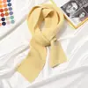 Bufanda de Color Sólido Otoño e Invierno para Mujer Estilo Coreano Pequeño Chal de Lana Cálido Decoración Versátil de Punto Bufanda Linda Moda