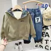 Sudadera con capucha gruesa de invierno para niños 2026 nuevo estilo prenda exterior para niños ajuste holgado top cárdigan chaqueta moderno