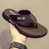 Pantuflas de Hombre de Aspecto Elevado para Playa Verano Ropa Exterior Nuevo 2025 Chanclas Antideslizantes Resistentes al Desgaste y Desodorantes Chanclas de Suela Gruesa