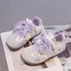 Sapatos Casuais para Meninas Versátil 2026 Outono Nova Chegada Tênis Esportivos para Crianças Sapatos de Estudante Forrest Gump Tênis de Plataforma Princesa para Menina Tendência