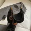 Fabricante Transfronteiriço 2025 Nova Bolsa de Grande Capacidade Feminina Comércio Exterior Novo Estilo Retrô Outono e Inverno Bolsa de Ombro Única Transversal