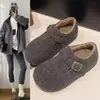 Sapatos de Algodão Quente Sapatos Peludos Cinza Femininos 2026 Outono Inverno Lã Batata Pequena Salto Escondido Slip-on Plus Veludo Sapatos Birkenstock