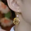 Pendientes Circulares de Rosa Estilo Nuevo 2026 para Mujer, Pinzas para Orejas Versátiles de Moda Exagerada, Pendientes Elegantes de Malla de Alambre Dorado