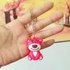 Oso Fresa de Goma Blanda Postura Sentada de Cuerpo Entero Encanto de Bolsa Lindo Llavero de Coche Accesorios Dibujo Animado DIY Apilable