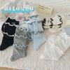 Calcetines de primavera y verano calcetines de tubo para mujer calcetines finos de encaje multicapa calcetines de rizo calcetines con bordado de lazo miu modernos calcetines de algodón sin costuras