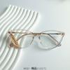 Nuevas gafas TR90 de Internet Celebrity Ins Little Red Riding Book con el mismo estilo de ojo de gato de Corea del Sur, con el mismo estilo de montura, se pueden equipar con miopía al por mayor.