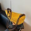 Bolso de Mujer de Alta Gama Transfronterizo con Textura de Gran Capacidad, Nuevo Diseño de Nicho Otoño e Invierno 2026, Bolso Cruzado Vintage Tipo Dumpling