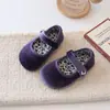 Zapatos de princesa estilo coreano para niñas, primavera y otoño, zapatos de vestir de corte bajo, zapatos infantiles dulces de suela blanda, zapatos de bebé de terciopelo retro.