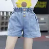 Roupa Infantil Shorts Jeans Meninas Verão Novo Estilo Crianças Médias e Grandes Conjunto Casual Soltinho Shorts Meninas