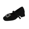 Sapatos Mary Jane estilo francês com salto grosso adornados com strass, nova coleção de inverno 2026, forrados com fleece, macios e aconchegantes, perfeitos para usar à noite.