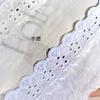 Venta caliente en stock encaje de algodón bordado algodón blanqueado encaje grande 9cm encaje calado perforado accesorios de ropa diy