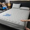 Funda protectora de colchón contra el polvo, impermeable transfronterizo, sábana lavable a máquina, venta al por mayor impermeable de comercio exterior, protector de cama Simmons a prueba de orina