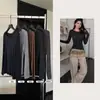 Conjunto térmico de lana para otoño e invierno, diseñado para moldear suavemente la figura sin apretar, con un ajuste suave y cómodo, perfecto como capa interior para mujer