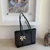 Bolso de mezclilla transfronterizo de gran capacidad para mujer, nuevo modelo de verano 2026, bolso de hombro simple y elegante para el trabajo y los desplazamientos, bolso tote