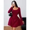 Nova Coleção Outono/Inverno 2026: AliExpress Export Moda Feminina Europeia e Americana Gola Quadrada Elegante Cintura Alta Manga Longa Vestido