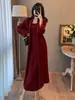 Conjunto de Vestido Suéter de Terciopelo Ártico: Conjunto de Dos Piezas: Abrigo de Punto Grueso de Longitud Media y Vestido Top Tubo para Otoño e Invierno